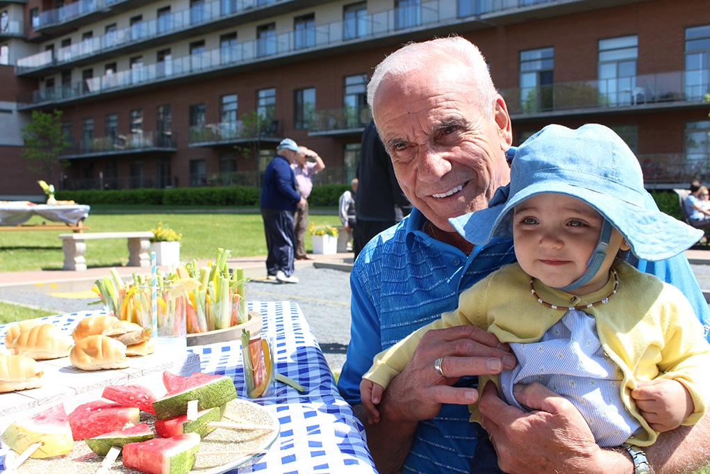 Intergenerational Picnic Soleil